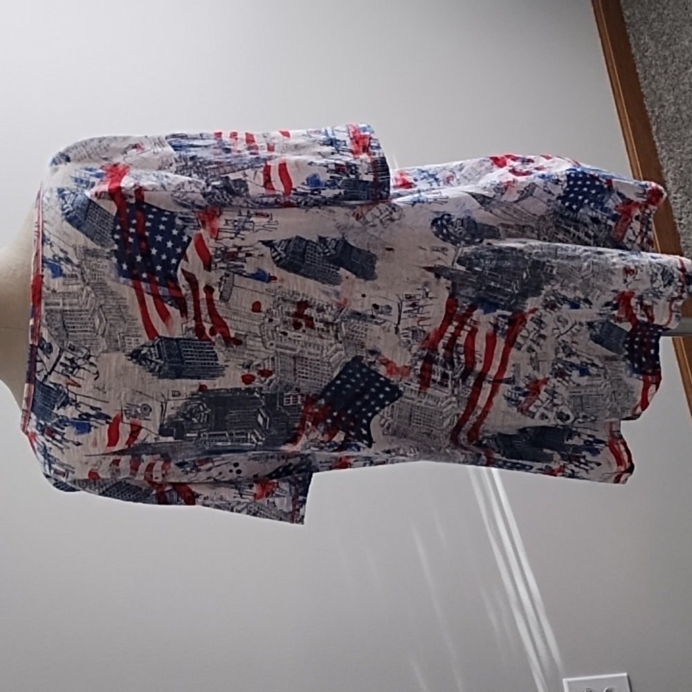 4/$18 NWOT Onque Casual Patriotic Tee - Picture 3 of 9